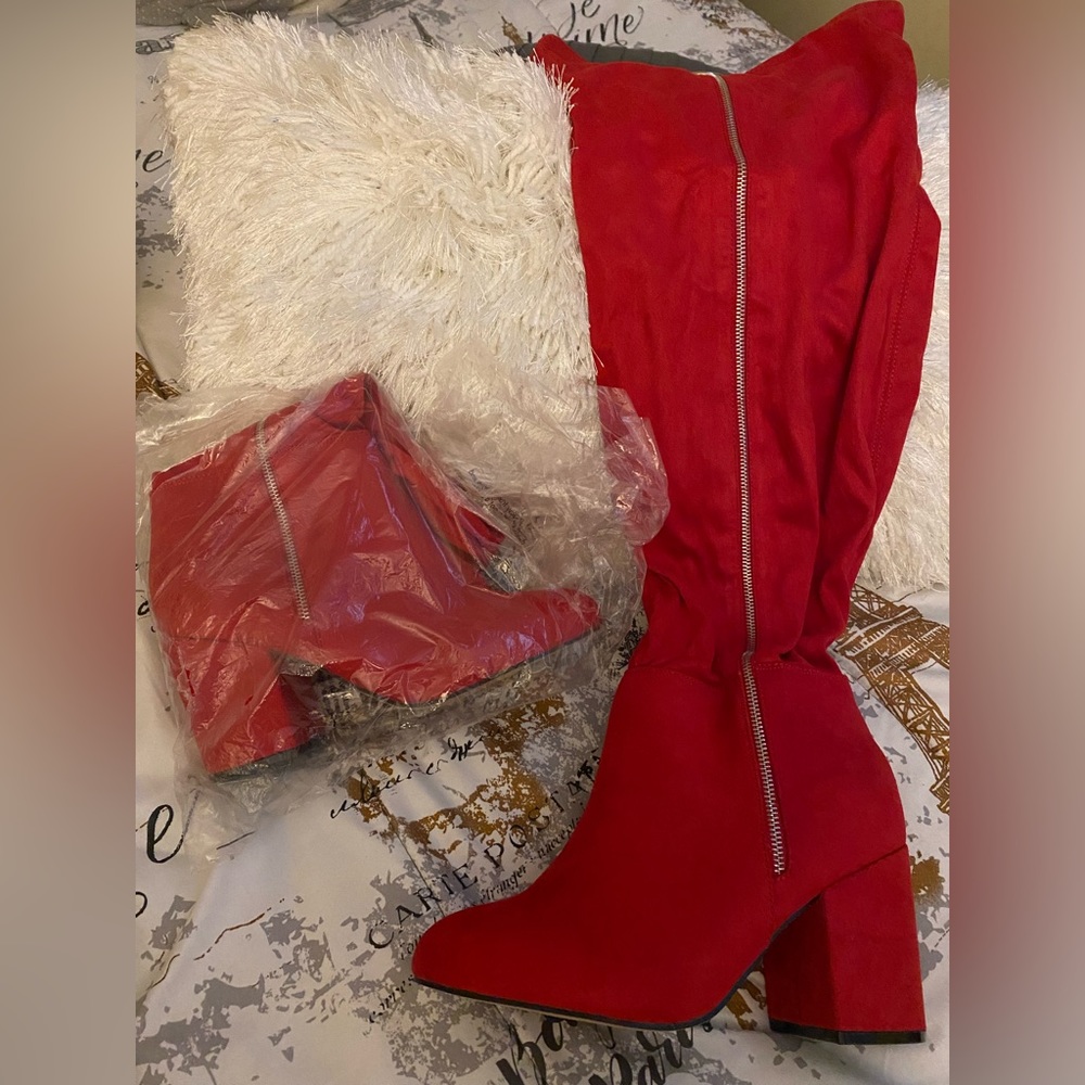 ❤️BRAND NEW❤️FAUX-SUEDE BOOTS
